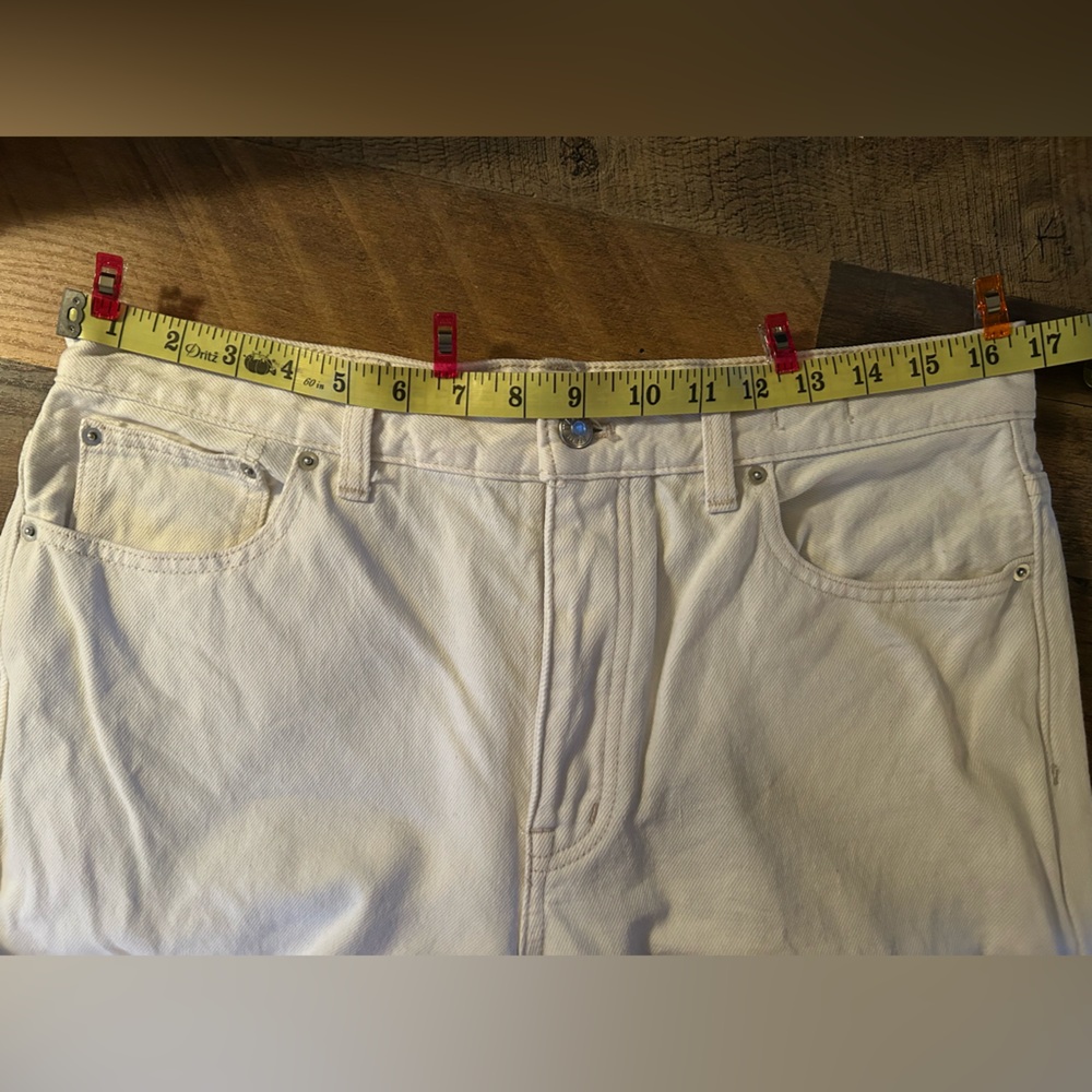 madewell | the darted barrel-leg jeans- vintage canvas - Picture 10 of 13